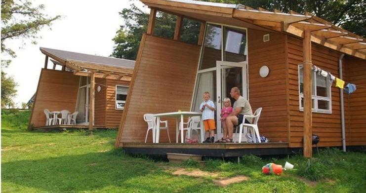 Vikaer Strand Camping & Cottages Diernæs Екстериор снимка