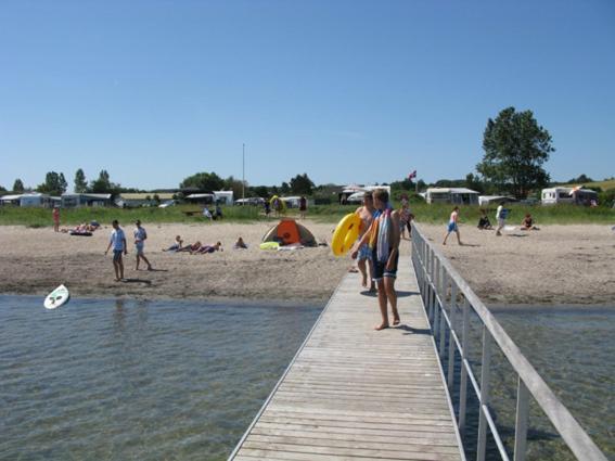 Vikaer Strand Camping & Cottages Diernæs Екстериор снимка
